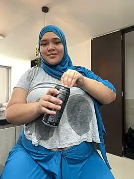 Snapshot of sweetmuslim01 chatting on 02-09-25, 08:34 sweetmuslim01 online show from 02-09-25, 08:34