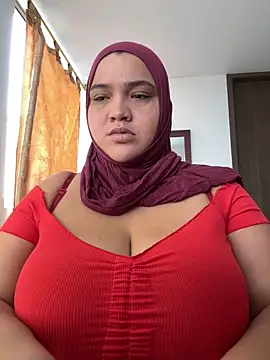 Snapshot of sweetmuslim01 chatting on 10-12-25, 03:55 sweetmuslim01 online show from 10-12-25, 03:55