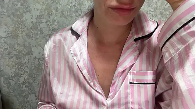 Angelinaa19 online show from 05-27-26, 08:17