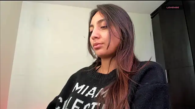 LilyGarcia online show from 05-11-26, 06:05