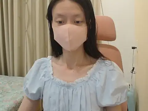 Lil-Cherries online show from 02-25-26, 01:10