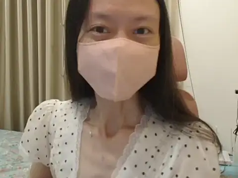 Lil-Cherries online show from 03-07-26, 03:31