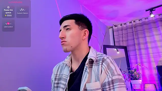 Un Sluttyy online show from 12-19-25, 11:39