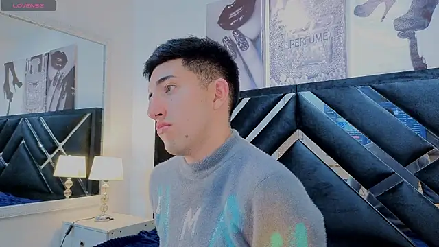 Un Sluttyy online show from 04-25-26, 01:41