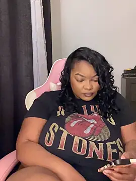 Fxncymuse online show from 04-25-26, 03:20