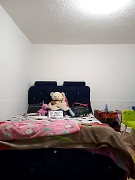 themorenofit08 online show from 04-07-26, 05:46