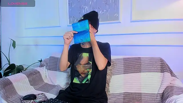 AliceMadnes online show from 03-01-26, 12:51