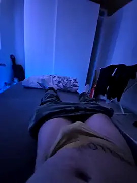 Snapshot of TirelessLot3 chatting on 03-08-26, 12:41 TirelessLot3 online show from 03-08-26, 12:41