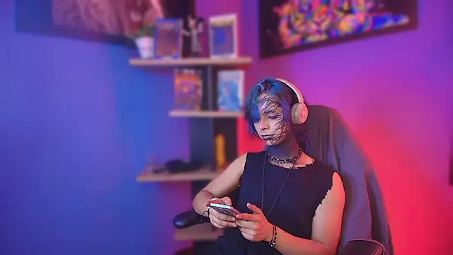 luxiel  online show from 03-20-26, 10:47