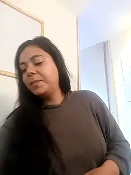 LorieFerrer online show from 02-04-25, 02:10