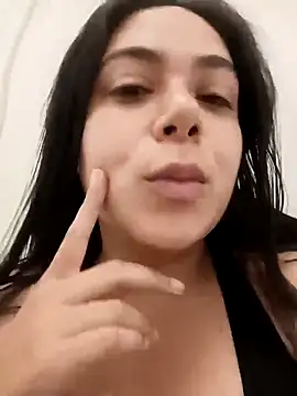 LorieFerrer online show from 03-04-25, 12:50