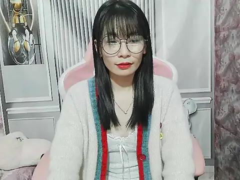 Snapshot of Ella039 chatting on 12-14-25, 03:28 Ella039 online show from 12-14-25, 03:28