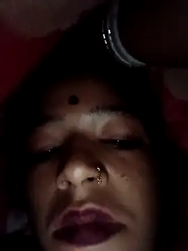 Snapshot of Hot_eras8 chatting on 11-21-25, 09:35 Hot eras8 online show from 11-21-25, 09:35