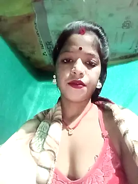 Snapshot of Hot_eras8 chatting on 11-24-25, 01:11 Hot eras8 online show from 11-24-25, 01:11