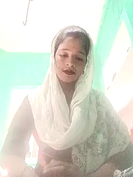 Snapshot of Hot_eras8 chatting on 12-15-25, 08:29 Hot eras8 online show from 12-15-25, 08:29