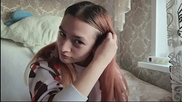 SweetLiaison online show from 11-25-25, 06:57