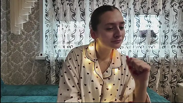 SweetLiaison online show from 12-04-25, 07:28