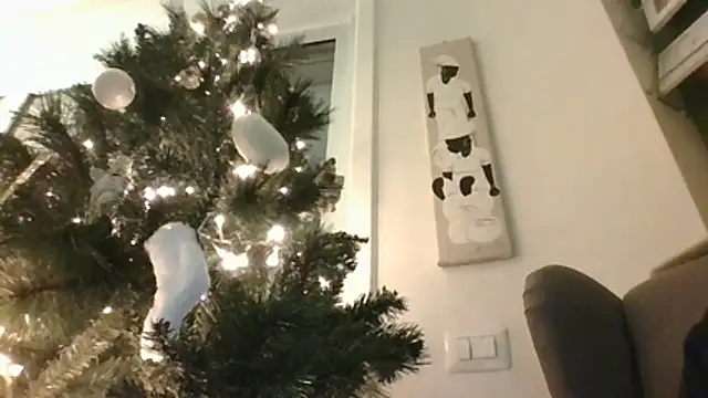 Snapshot of CuteDaddy92 chatting on 12-16-25, 09:31 CuteDaddy92 online show from 12-16-25, 09:31