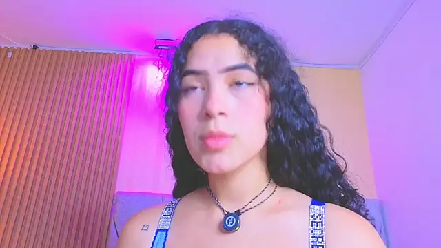 paulina  rose online show from 03-13-26, 07:53