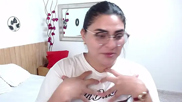 MariaVex online show from 04-21-26, 02:51