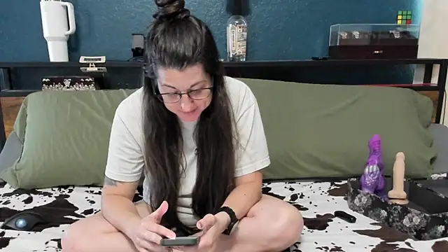 Sammie Ray online show from 05-04-26, 02:46