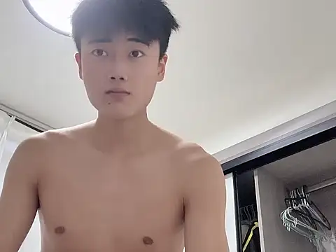 zcjzcj1357 online show from 11-08-25, 12:27