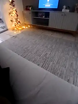 Snapshot of Oliveiracrf chatting on 11-07-25, 07:03 Oliveiracrf online show from 11-07-25, 07:03