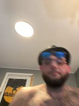 Snapshot of trickydickydaddy chatting on 11-21-25, 04:44 trickydickydaddy online show from 11-21-25, 04:44