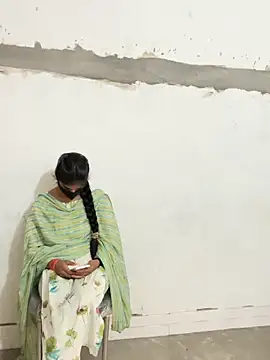 Sunita-collage online show from 11-10-25, 04:55