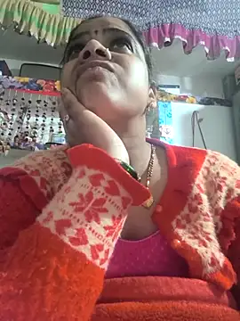 Hot suini online show from 12-18-25, 04:24