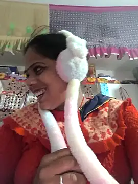 Hot suini online show from 01-06-26, 02:54