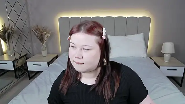 EvaNova  online show from 04-25-26, 01:41