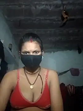 Snapshot of LOVE_FI95 chatting on 11-13-25, 04:50 LOVE FI95 online show from 11-13-25, 04:50