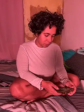 CaneliitaBlaze online show from 11-18-25, 03:27