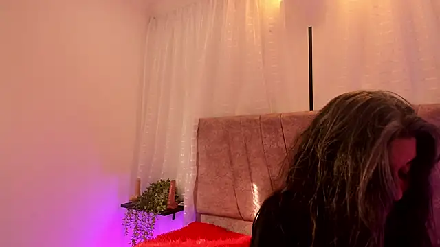 Victoriaa Anderson online show from 06-12-26, 01:10