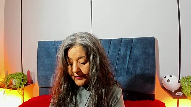 Victoriaa Anderson online show from 06-13-26, 01:31