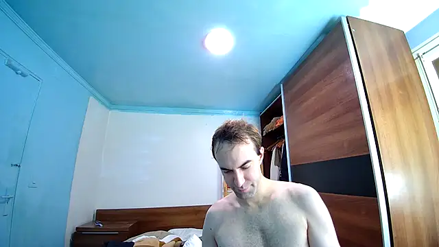 Snapshot of albertpassive chatting on 06-08-26, 01:11 albertpassive online show from 06-08-26, 01:11