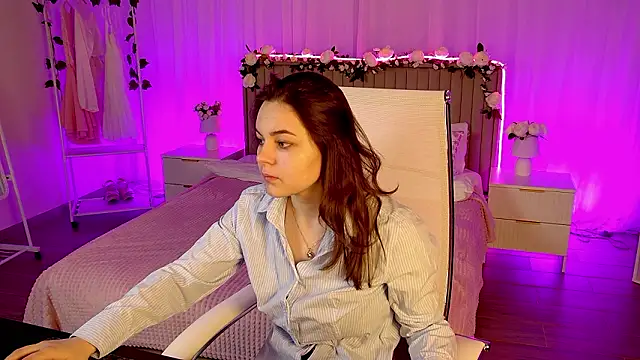 FrancescaCavaliere online show from 03-03-26, 06:41