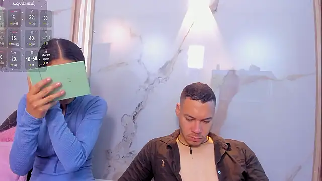 Aron and molly online show from 03-04-26, 12:00