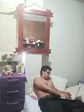 Snapshot of Zack1225 chatting on 12-20-25, 05:31 Zack1225 online show from 12-20-25, 05:31