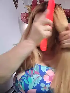 karlaanqui1 online show from 12-17-25, 10:38