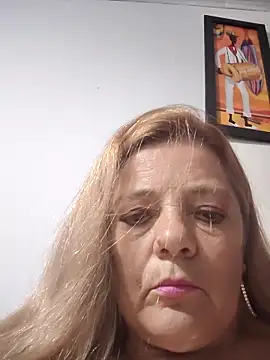 karlaanqui1 online show from 04-17-26, 10:35