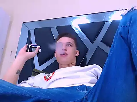 Liam York  online show from 12-22-25, 08:39