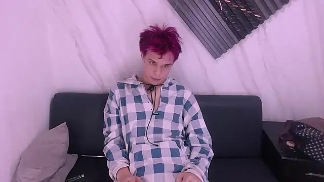 Liam York  online show from 04-26-26, 04:37