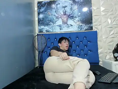 ElanGiraldo online show from 03-11-26, 01:55