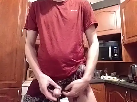 Snapshot of kromi93 chatting on 11-21-25, 04:38 kromi93 online show from 11-21-25, 04:38