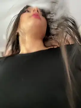 EmmiiGlow online show from 02-13-26, 09:33