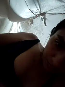 Uvit online show from 12-14-25, 04:07