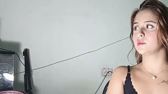 Snapshot of SoftMelodyx chatting on 12-02-25, 08:26 SoftMelodyx online show from 12-02-25, 08:26