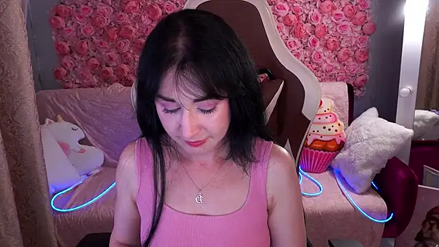 Snapshot of CarolinaaFoxyyy chatting on 05-18-26, 06:47 CarolinaaFoxyyy online show from 05-18-26, 06:47